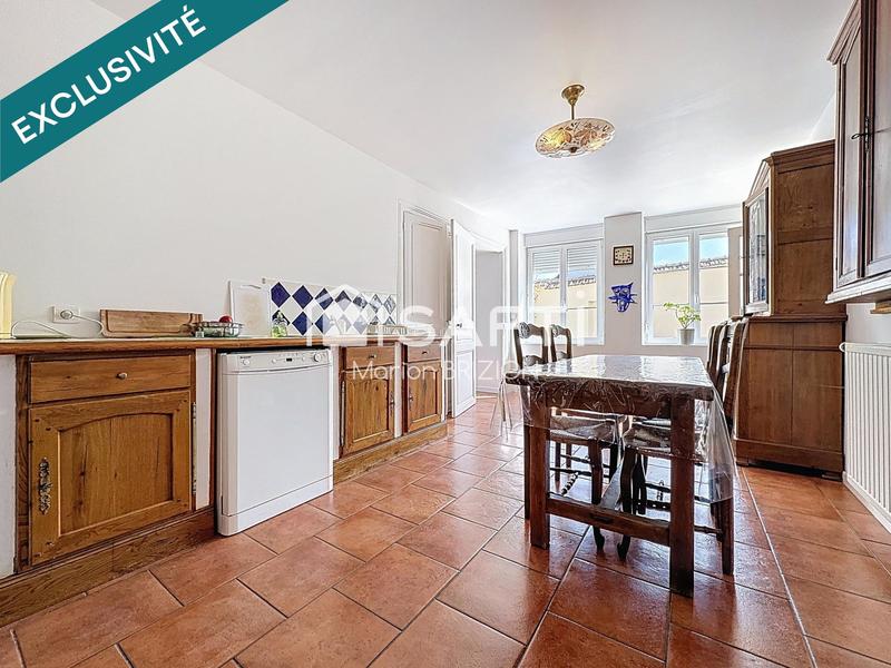 Maison - 226 m² - 8 pièces