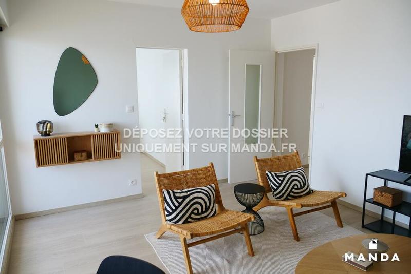 Chambre - 11 m² - 4 pièces