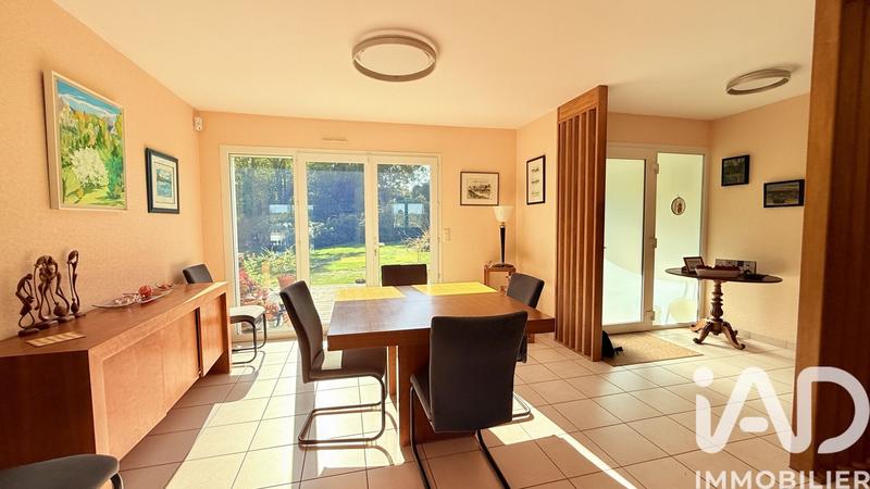 Maison - 215 m² - 7 pièces