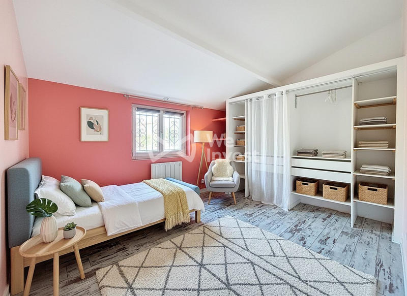 Maison - 90 m² - 5 pièces