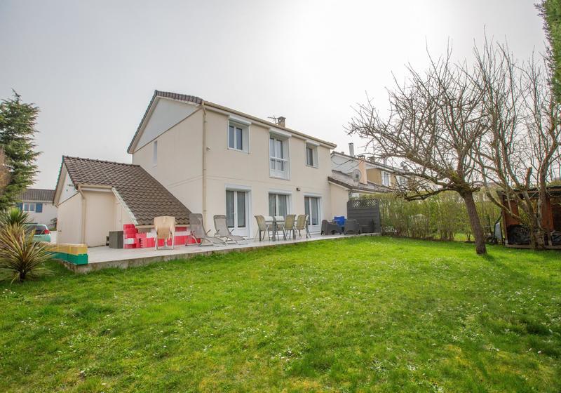 Maison - 140 m² - 6 pièces