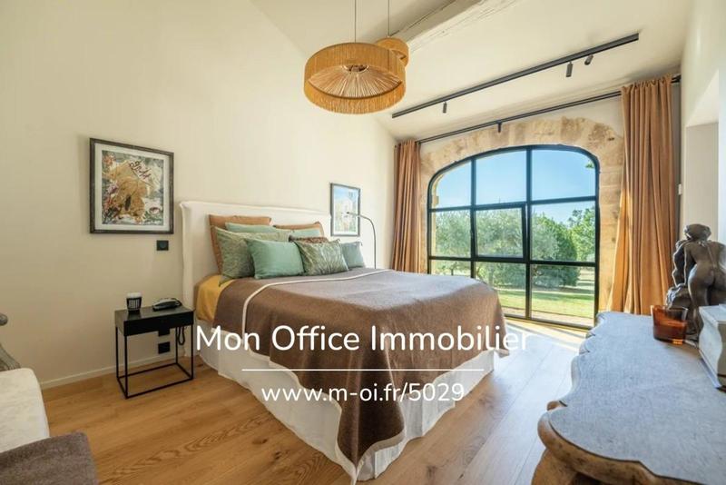 Propriété - 269 m² - 8 pièces