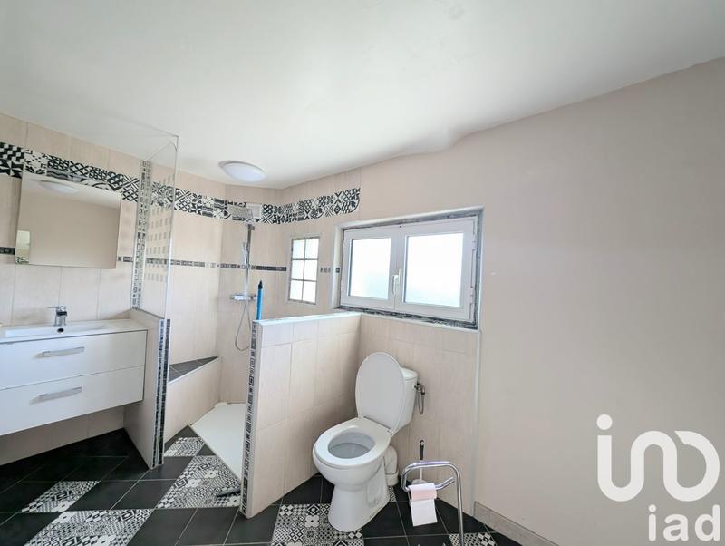 Maison - 168 m² - 8 pièces