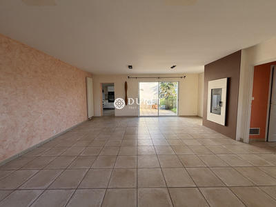 Maison - 138 m² - 7 pièces