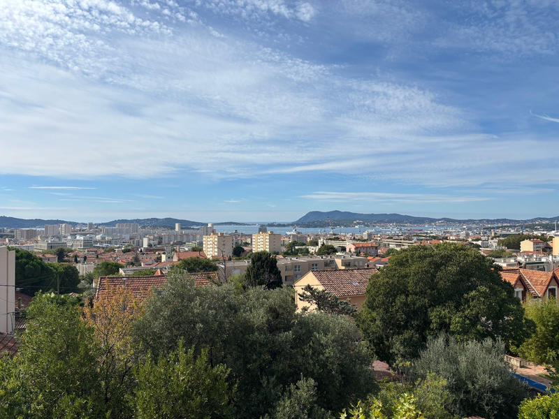 Maison - 200 m² - 4 pièces