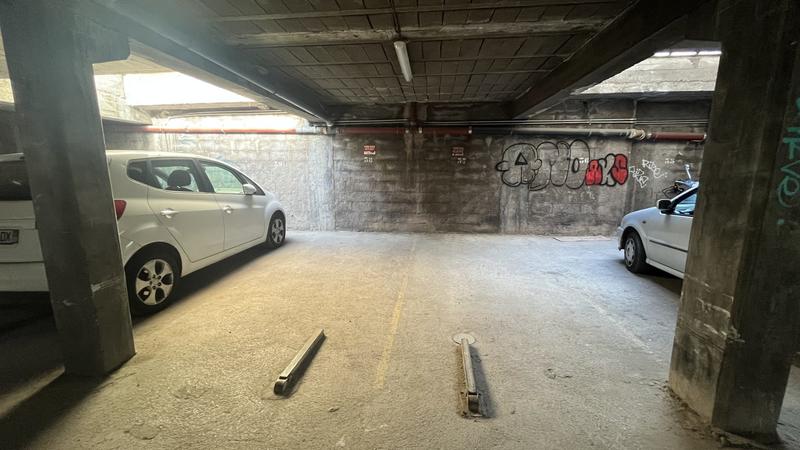 Parking / Garage - 11 m²