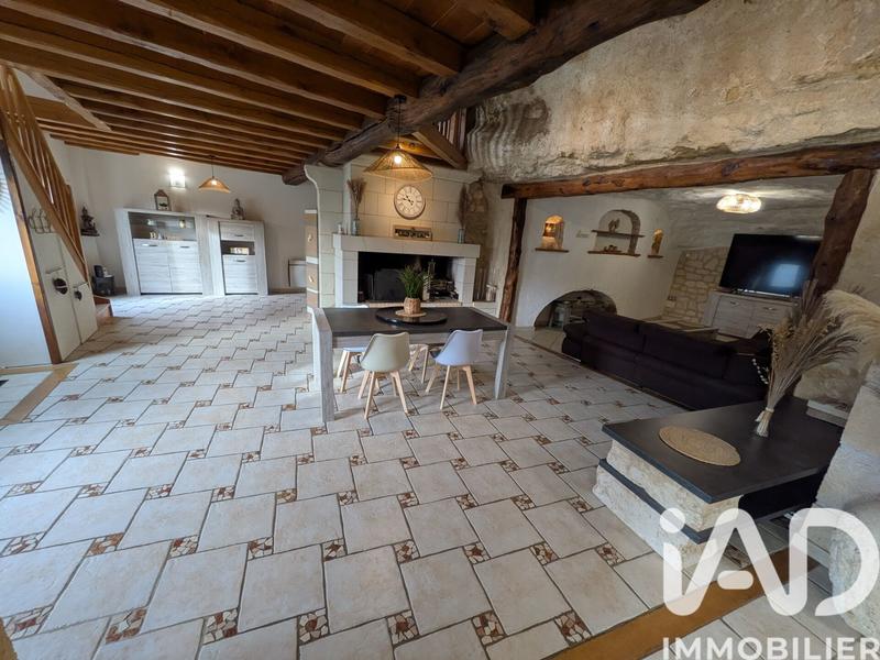 Maison - 204 m² - 8 pièces