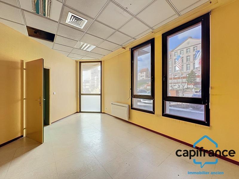 Local commercial - 280 m² - 7 pièces