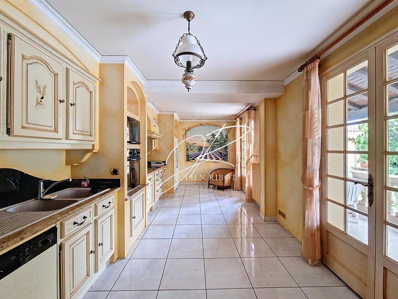 Maison - 131 m² - 4 pièces