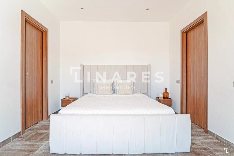 Maison - 192 m² - 7 pièces