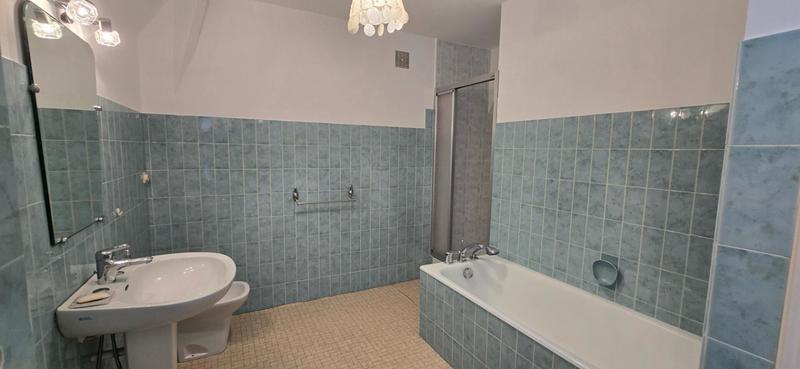 Maison - 280 m² - 11 pièces