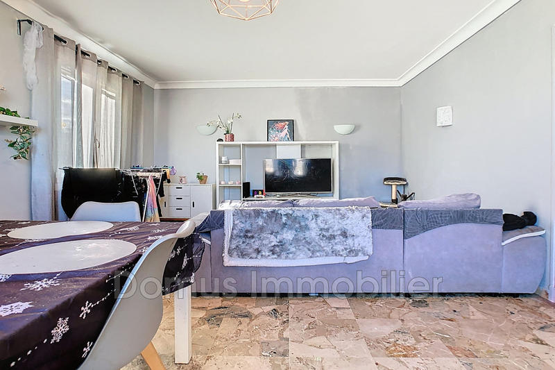 Maison - 288 m² - 13 pièces