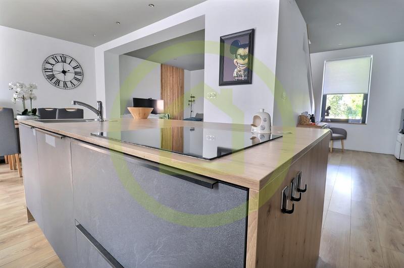 Maison - 110 m² - 6 pièces