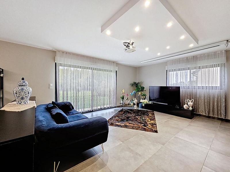 Maison - 118 m² - 5 pièces