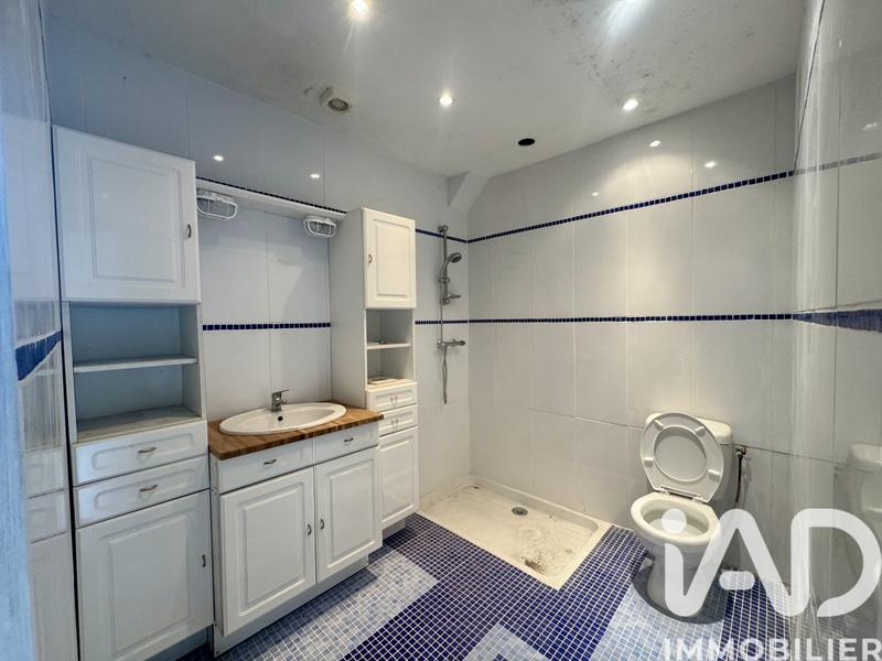 Maison - 300 m² - 10 pièces