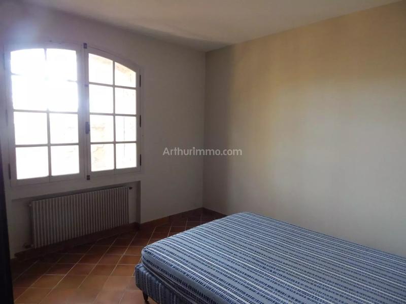 Maison - 225 m² - 7 pièces