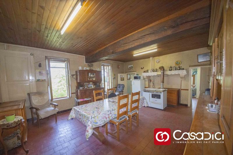 Maison - 98 m² - 5 pièces