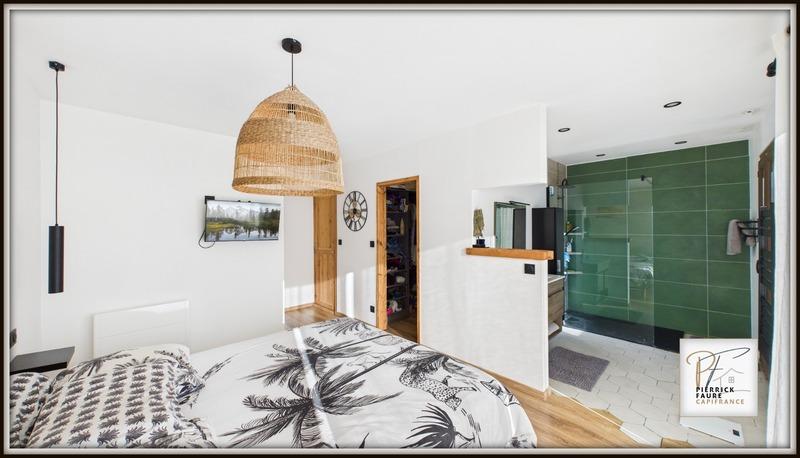 Maison - 102 m² - 5 pièces