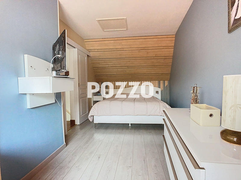 Maison - 143 m² - 5 pièces