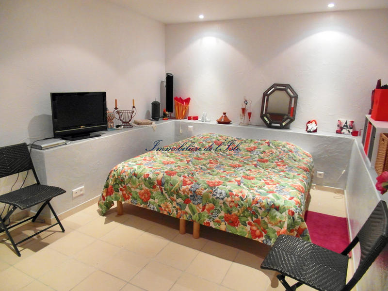 Maison - 327 m² - 11 pièces