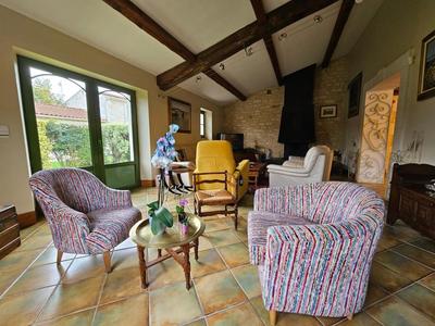 Maison - 295 m² - 8 pièces