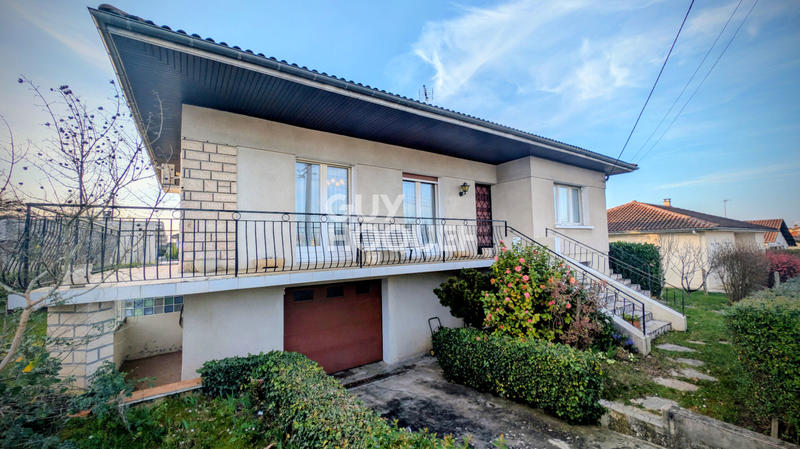 Maison - 121 m² - 7 pièces