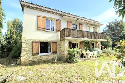 Maison - 180 m² - 5 pièces