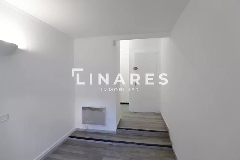 Magasins - 71 m² - 4 pièces