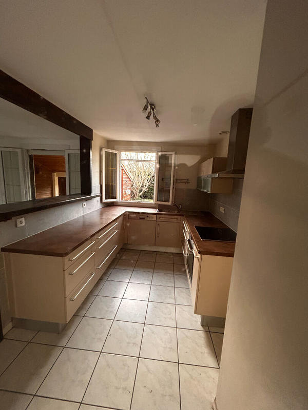 Maison - 137 m² - 6 pièces