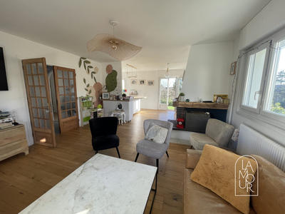 Maison - 157 m² - 7 pièces