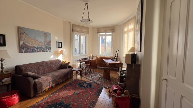 Maison bourgeoise - 180 m² - 6 pièces