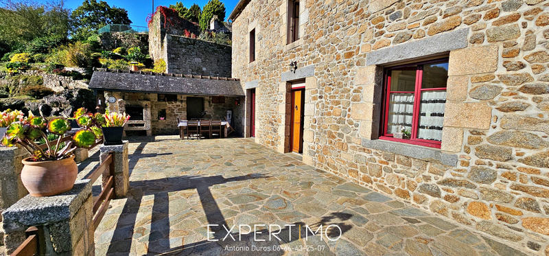 Propriété - 112 m² - 11 pièces