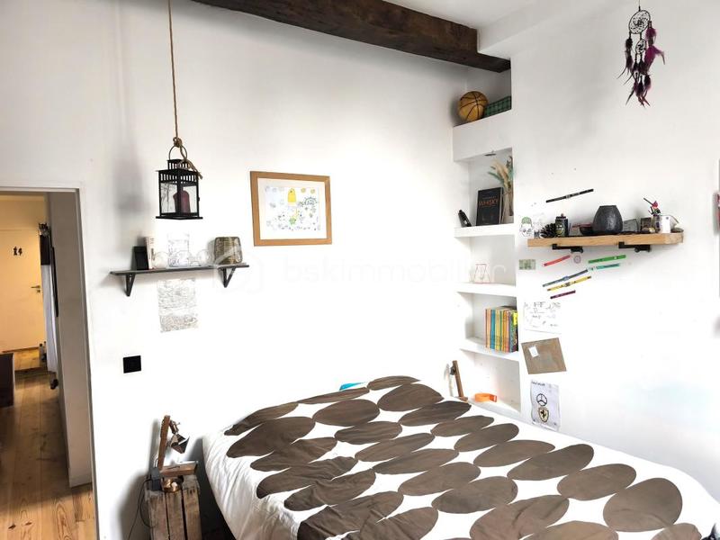 Loft - 95 m² - 4 pièces