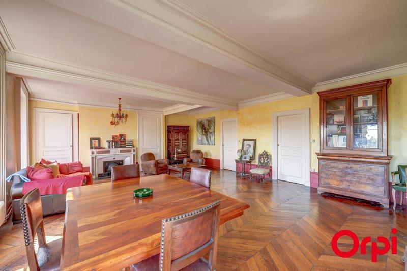 Appartement - 150 m² - 4 pièces