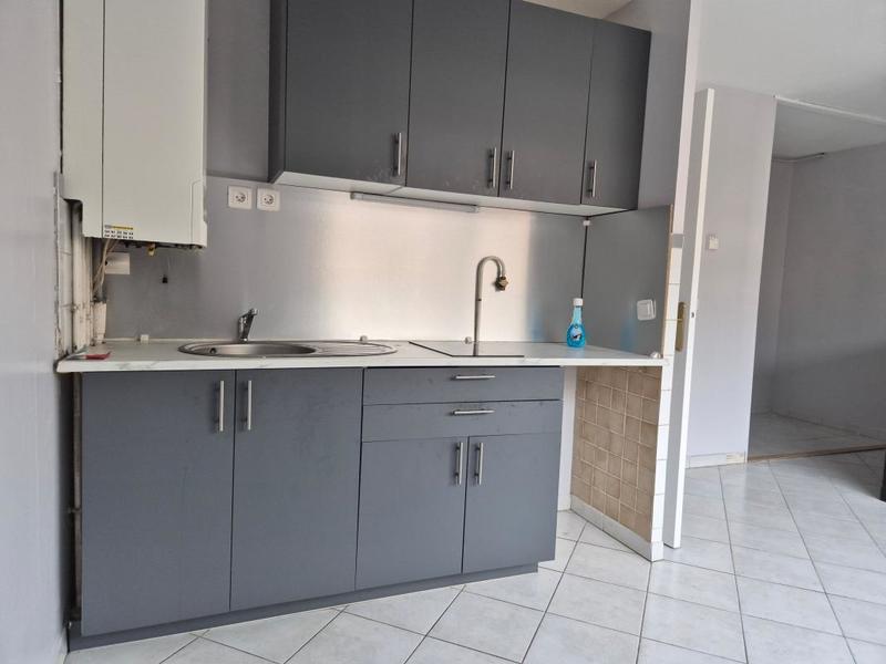 Studio - 26 m² - 2 pièces