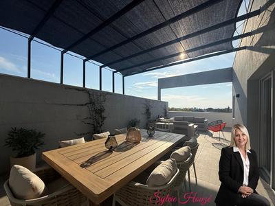 Appartement - 82 m² - 4 pièces