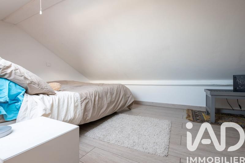 Maison - 210 m² - 7 pièces