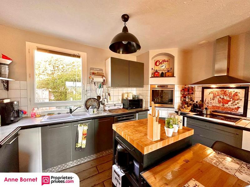 Maison - 97 m² - 5 pièces