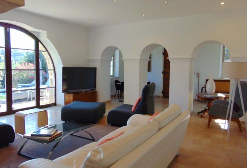 Bastide - 200 m² - 7 pièces