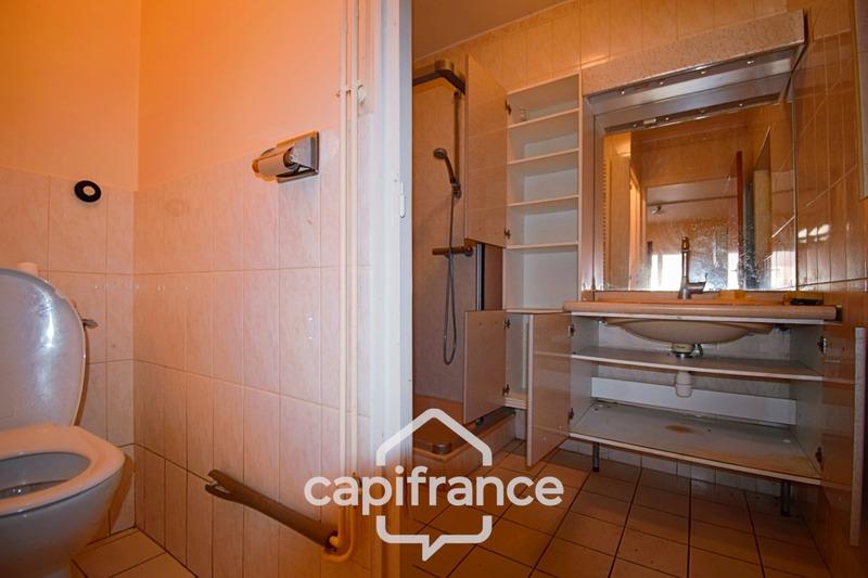 Maison - 257 m² - 10 pièces