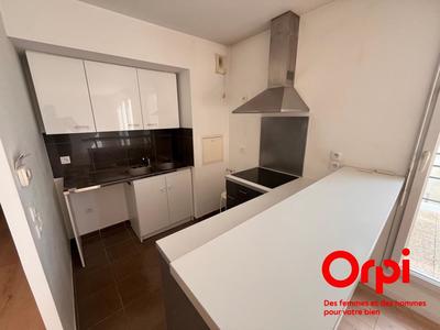 Appartement - 100 m² - 5 pièces