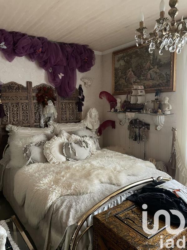 Maison - 167 m² - 9 pièces