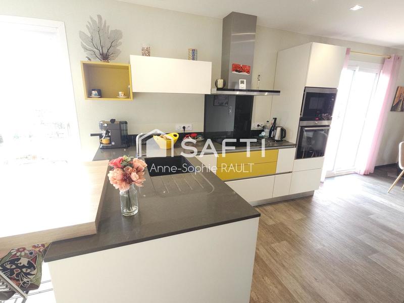 Maison - 98 m² - 6 pièces