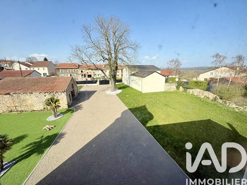 Maison - 240 m² - 8 pièces