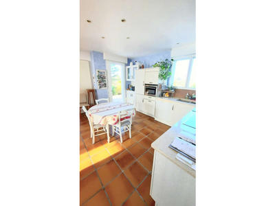 Maison - 122 m² - 5 pièces