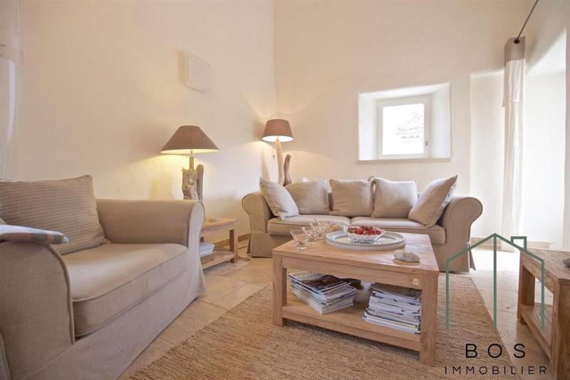 Maison - 200 m² - 6 pièces