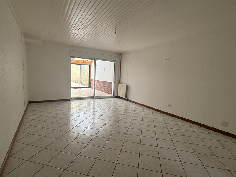 Maison - 240 m² - 10 pièces