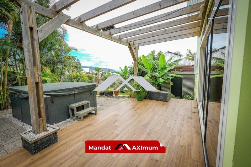 Villa - 205 m² - 6 pièces