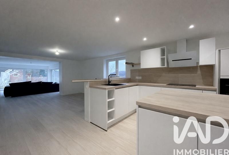 Maison - 226 m² - 8 pièces