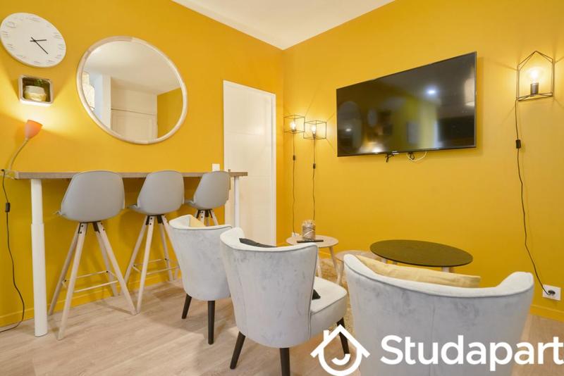 Chambre - 10 m² - 1 pièce